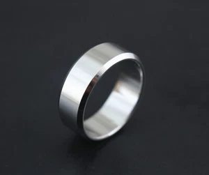 Venta al por mayor lotes de 30 anillos de joyería de acero inoxidable de 8 mm de ancho para hombre fiesta de moda - Imagen 1 de 7