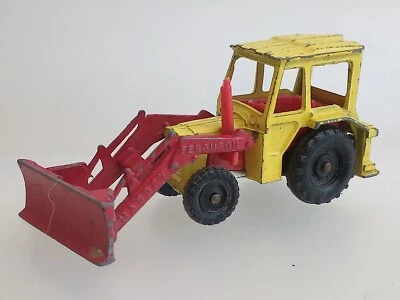 ⛔Massey Ferguson Tractor Corci Juniors 3303 #135 (2306) - Bild 1 von 4