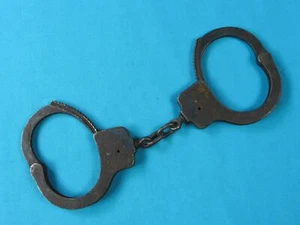 Vintage US The Peerless Handcuff Springfield Mass Cuffs Handcuffs - Picture 1 of 11