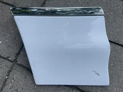 1997-2005 Buick Park Avenue 9753 White Driver Front Fender Trim Molding OEM - Image 1 of 4