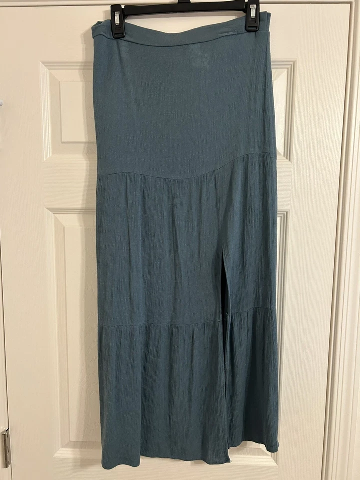 Nine West Maxi Skirt Size M Green Tiered 100% Cotton - Image 1 of 4