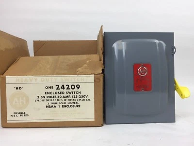 ARROW HART 24209 HEAVY DUTY ENCLOSED SWITCH 3 SN POLES 30 AMPS 125-250V FUSIBLE - Image 1 of 4