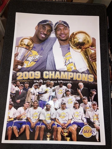 POSTER Kobe Bryant Los Angeles Lakers 2009 NBA Champions (14" X 20") D. Fisher Cover