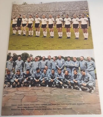 2 Mannschaftsfotos Deutsche Nationalmannschaft WM 1966 - Bild 1 von 4