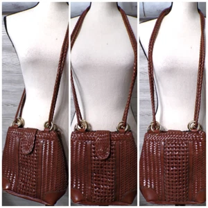 Borsa a tracolla vintage MARRONE pelle intrecciata cestino secchiello borsa a tracolla boho festival - Foto 1 di 19