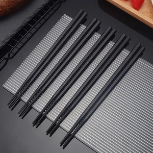 1 Pairs Alloy Chinese Chopsticks Food Japanese Sushi Sticks Reusable Non Slip - Imagen 1 de 10