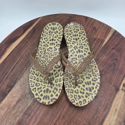 Crocs Isabella Sandálias Femininas 9 Marrom Bronzeado Chita Conforto Tanga Flip Flop - Imagem 1 de 4