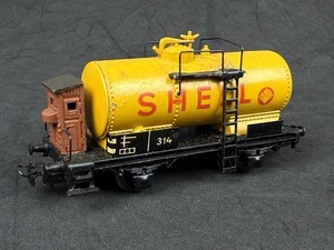 Marklin HO scale #314 Shell Tank Car , Die-cast 1950's - Picture 1 of 11