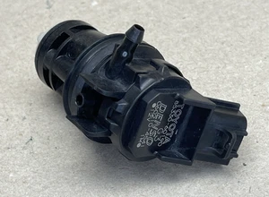 03-24 LEXUS IS250C IS350C CONVERTIBLE WINDSHIELD WASHE PUMP 85330-60190 - Picture 1 of 11