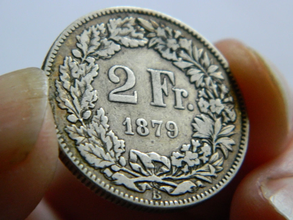 1879 2 Francs B - Switzerland - Silver .835 - Rare coin - VF/XF condition - Image 1 of 4