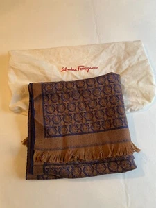 unisex scarf - Picture 1 of 3