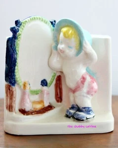 DE COLECCIÓN Cerámica NIÑA PEQUEÑA Figura Pintada a Mano Pin Plato Vanidad Baratija Caja REGALO - Imagen 1 de 11