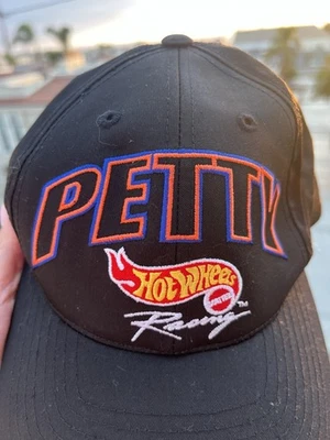 Gorra de béisbol Track Gear Petty 44 Nascar Hot Wheels negra bordada de colección Foto 1 de 4