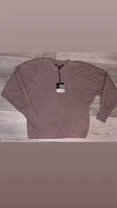 Suéter Vera Wang Talla Pequeña Mangas Largas Púrpura Envejecido Tejido Nuevo Con Etiquetas Precio de venta sugerido por el fabricante $50 - Imagen 1 de 8