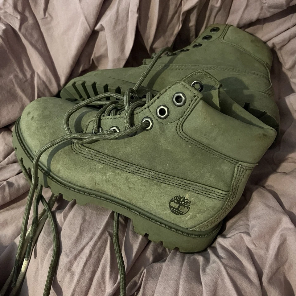 TIMBERLAND 50th Anniversary Mint Green Leather Hiking Boots Size 1 Youth Kids - Image 1 of 1