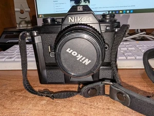 Cámara fotográfica Nikon EM con lente serie E en buen estado 7768753 - Imagen 1 de 10