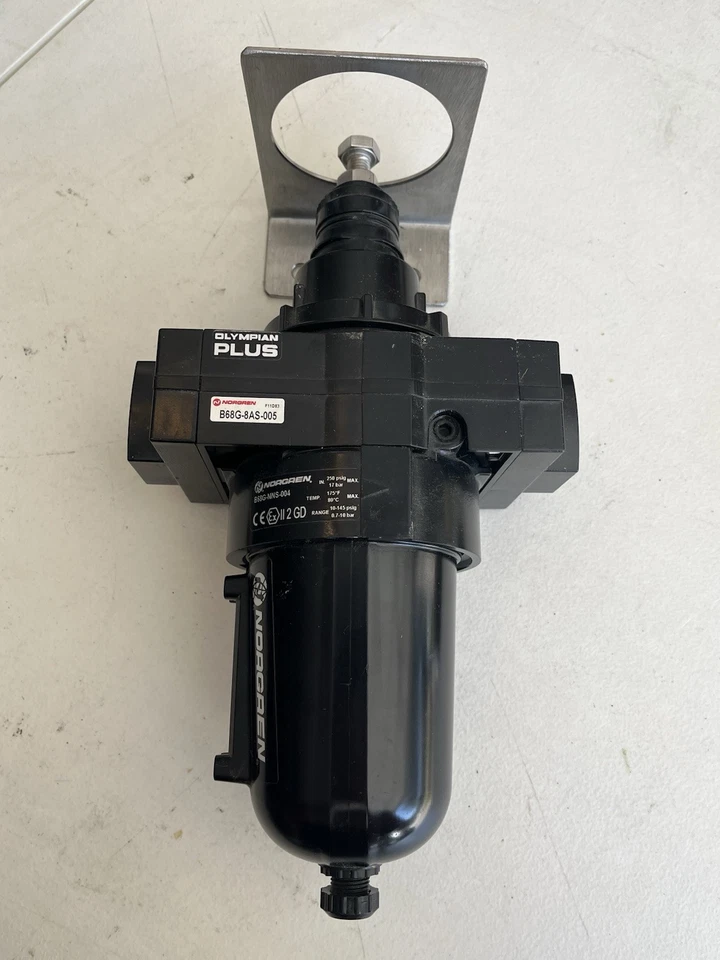 Norgren B68G-8AS-005, Filter Reg 1” NPT, Manual Drain, Mount Bracket. - Image 1 of 4