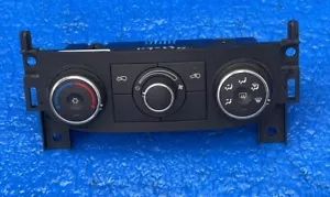 2007-2011 Chevrolet HHR A/C Heater Temperature Climate Control NO HEATED SEATS - Picture 1 of 5