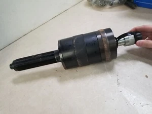 ZF 5873.003.007 CLAMPING CYLINDER - Picture 1 of 7