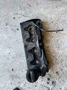 Volkswagen T5 Transporter 2.0tdi Rocker Cover  - Picture 1 of 2