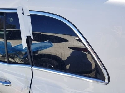 22 2022 MERCEDES-BENZ GLB250 QUARTER WINDOW GLASS ONLY LEFT DRIVER - Image 1 of 4