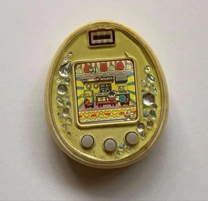 Tamagotchi P's Yellow hobby collection personaggi anime merce limitata rara giappone - Foto 1 di 24