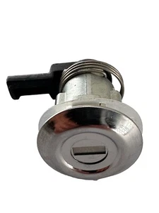 Toyota Tacoma 1996-2002 - Gas Fuel Door Lock with Keys - Factory Original - Bild 1 von 6