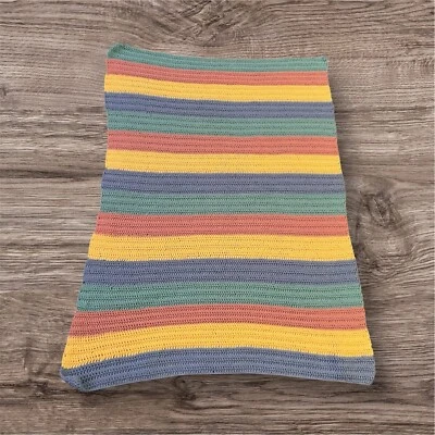 Cobertor de crochê listrado feito à mão infantil 33 polegadas x 45 polegadas - Imagem 1 de 4