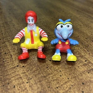 Vintage McDonalds Happy Meal Toy Muppet Babies Gonzo Red Short W Ronald Mcdonald - Picture 1 of 2