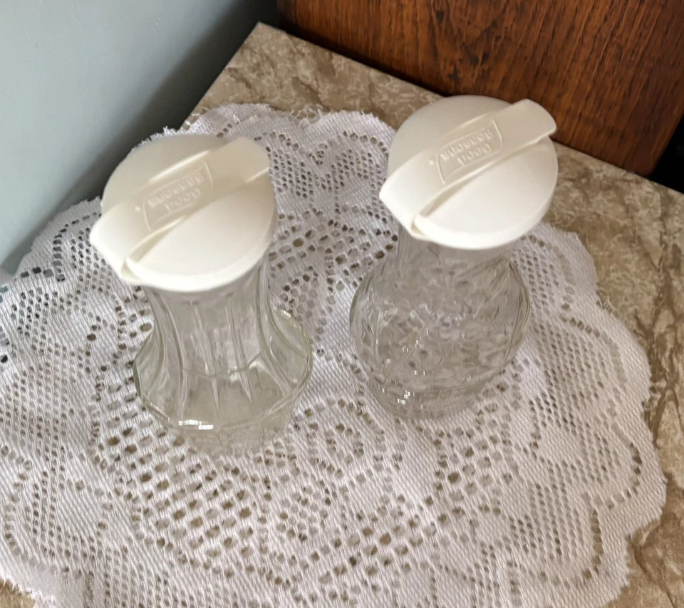 2 botellas de vidrio Good Seasons para aderezo para ensaladas - vinagre de aceite de vides y barril Foto 1 de 4