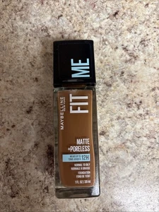 Maybelline Fit Me Foundation Matte 365 Nutmeg SMALL BUSINESS 🍎🐈🍏 - Picture 1 of 2
