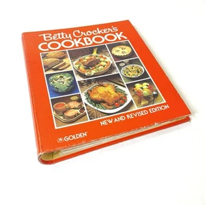 VINTAGE Betty Crocker's Cookbook 1978 Golden Press VIDEO - Picture 1 of 9