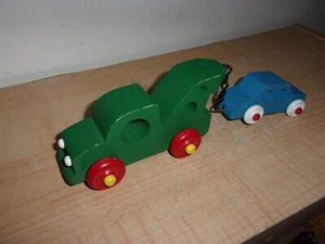 Wood Wooden Toy Tow Truck & Car Sedan - Picture 1 of 6