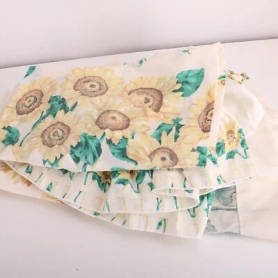 Sunflower Curtain Set  4 Panels 28"x36" 1 Swag 54"x28" 2 Flower Panels 27"x36" - Image 1 of 4