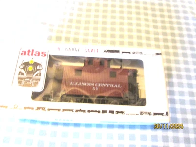 Atlas O Gauge - 4 Wheel Caboose-Illinois Central -Boxed - Image 1 of 4