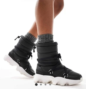 Neu im Karton Sorel Kinetic Impact NXT wasserdichte gefütterte Damen-Schneestiefel – schwarz - Bild 1 von 8