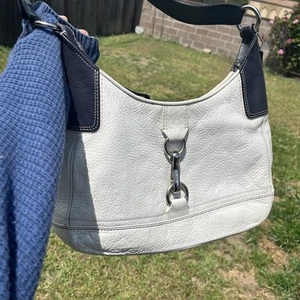 Coach VTG F13088 Hampton White Pebble Leather Adjustable Shoulder Hobo Bag Med. - Picture 1 of 24