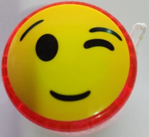 Everbright Popular Emojis YOYO BALL WITH FLASHING LIGHT Toys Emoji LED Hot Pink - Picture 1 of 6