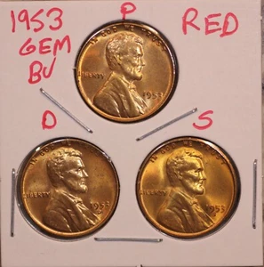 1953 P D S LINCOLN CENT GRANO PENNY 1C GEMMA ROSSA SET BU (3 MONETE) 53544 - Foto 1 di 2