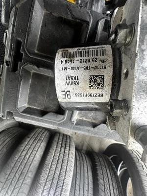 Conjunto modulador antibloqueo ACURA TL ABS 2009-2011 OEM 57110-TK5-A140-M1 Foto 1 de 4