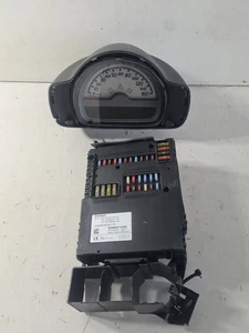 Tacho & Zentraleinheit SAM A4515401250 / 001  Smart 451  ForTwo Diesel CDI Nr.2 - Bild 1 von 3