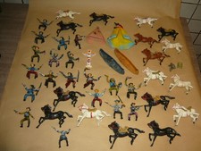ISAS LOTTO SOLDATINI GOMMA INDIANI COWBOY NORDISTI NO LANDI XILOPLASTO
