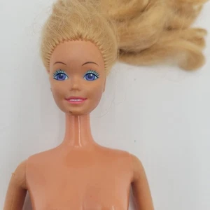 Vintage Mattel Barbie Doll Superstar Era Twist N Turn Taiwan Blonde Blue Eyes - Picture 1 of 21