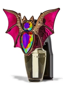 NEW BATH & BODY WORKS BAT HALLOWEEN WALLFLOWER PLUGIN NIGHTLIGHT DIFFUSER PURPLE - Picture 1 of 4