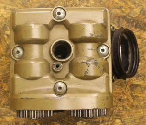 Ducati Streetfighter 1098 S 2009 2010 engine vertical cylinder head camshaft - Picture 1 of 7