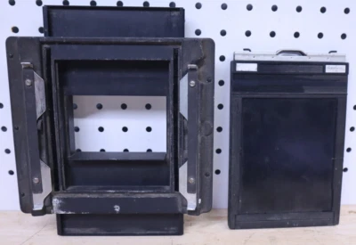 GRAFLEX SLIDING FILM BACK 2 1/4" x 3 1/4" - TWO EXPOSURES ON 4X5 FILM W/ Holder - Image 1 of 4