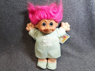 GET WELL SOON - Muñeca Russ Troll Kidz 12" - Nueva con etiquetas ropa verde pelo rosa Foto 1 de 4