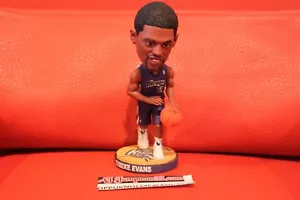 Sacramento Kings TYREKE EVANS Bobblehead #13 purple jersey rookie of the year - Picture 1 of 6