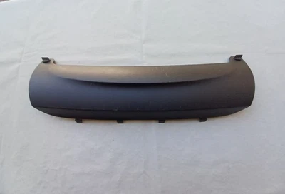 Buick Enclave 2013-2017 parachoques trasero cubierta gancho remolque 20983461 OEM usado Foto 1 de 4