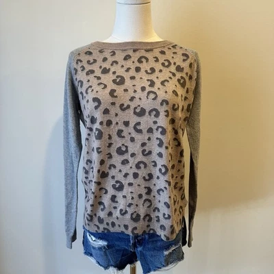 Women’s Gap Long Sleeve Cheetah Print Blouse Small - Image 1 of 4